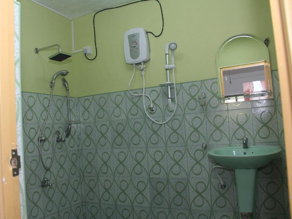 Двухместный (Двухместный номер с 1 кроватью и общей ванной комнатой) отеля Dilan Guest, Мирисса
