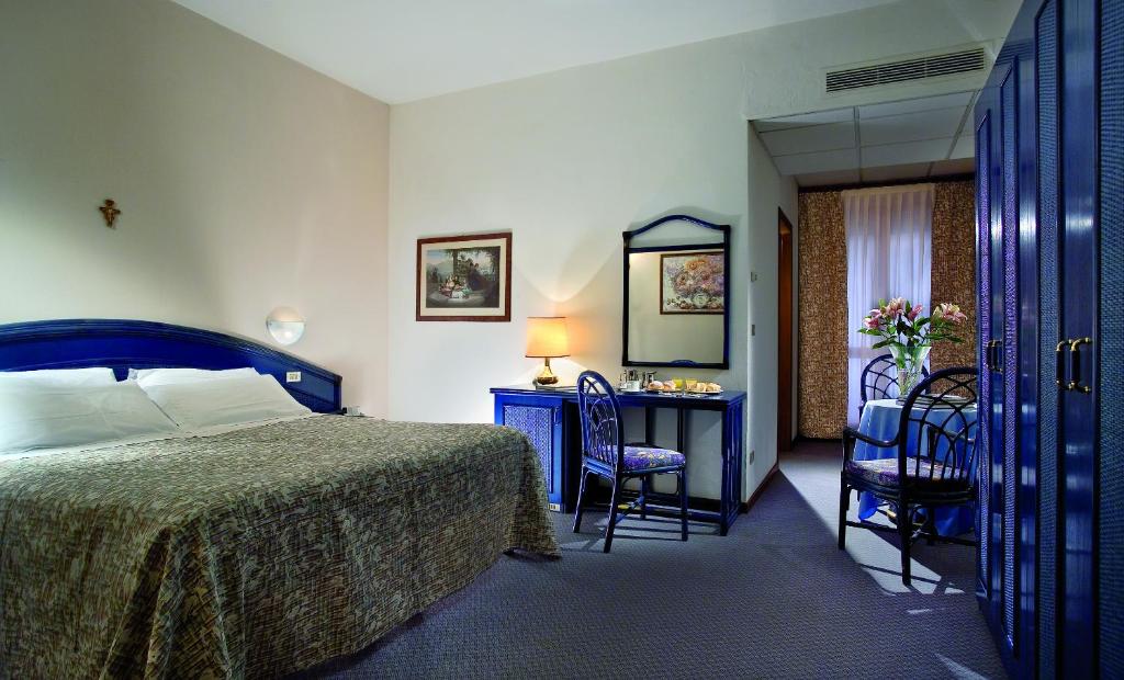 Двухместный (Двухместный номер «Комфорт» с 1 кроватью или 2 отдельными кроватями) отеля Hotel Terme Bologna, Абано-Терме