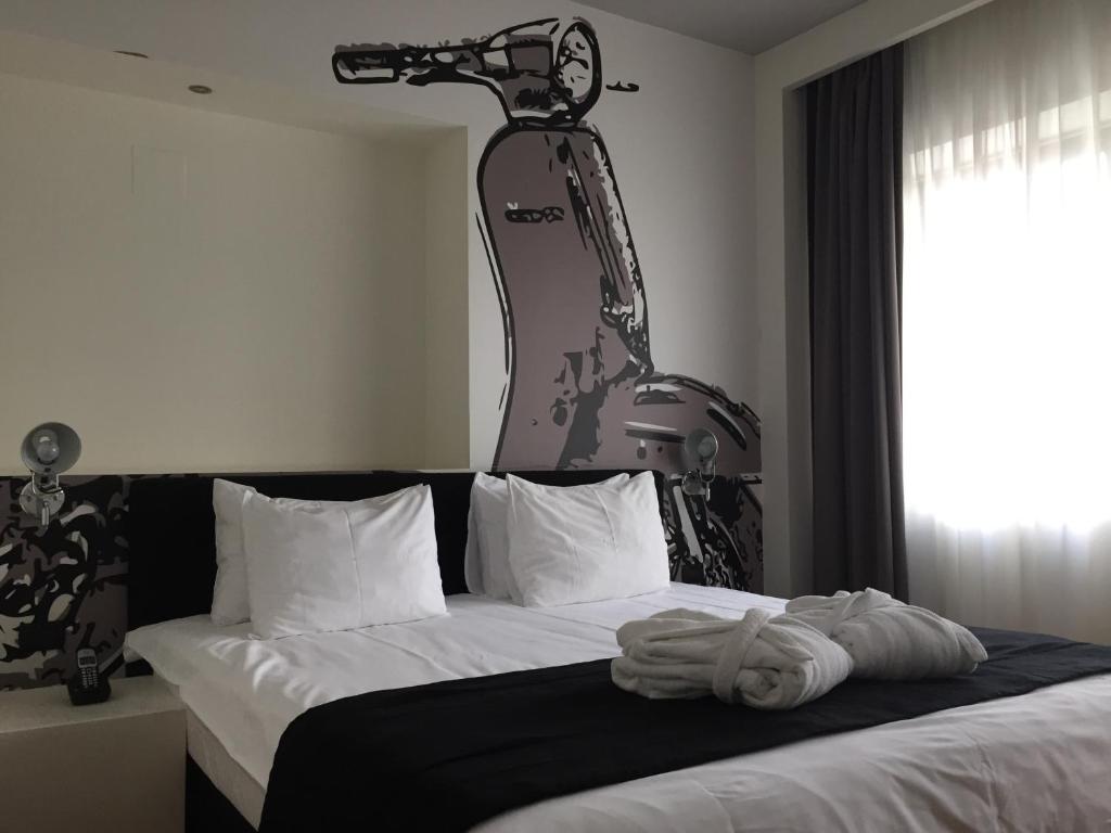 Двухместный (Двухместный номер с 1 кроватью - Подходит для гостей с ограниченными физическими возможностями) отеля Sarroglia Hotel, Бухарест