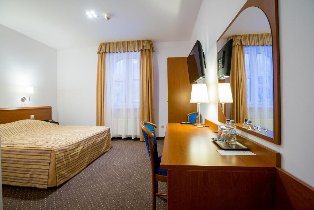 Двухместный (Двухместный номер с 1 кроватью или 2 отдельными кроватями) отеля Hotel Residence, Реваль