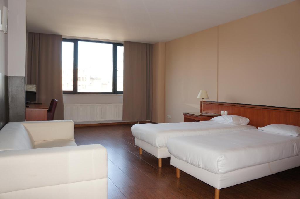 Двухместный (Стандартный двухместный номер с 2 отдельными кроватями) отеля Escale Hotel, Брюссель