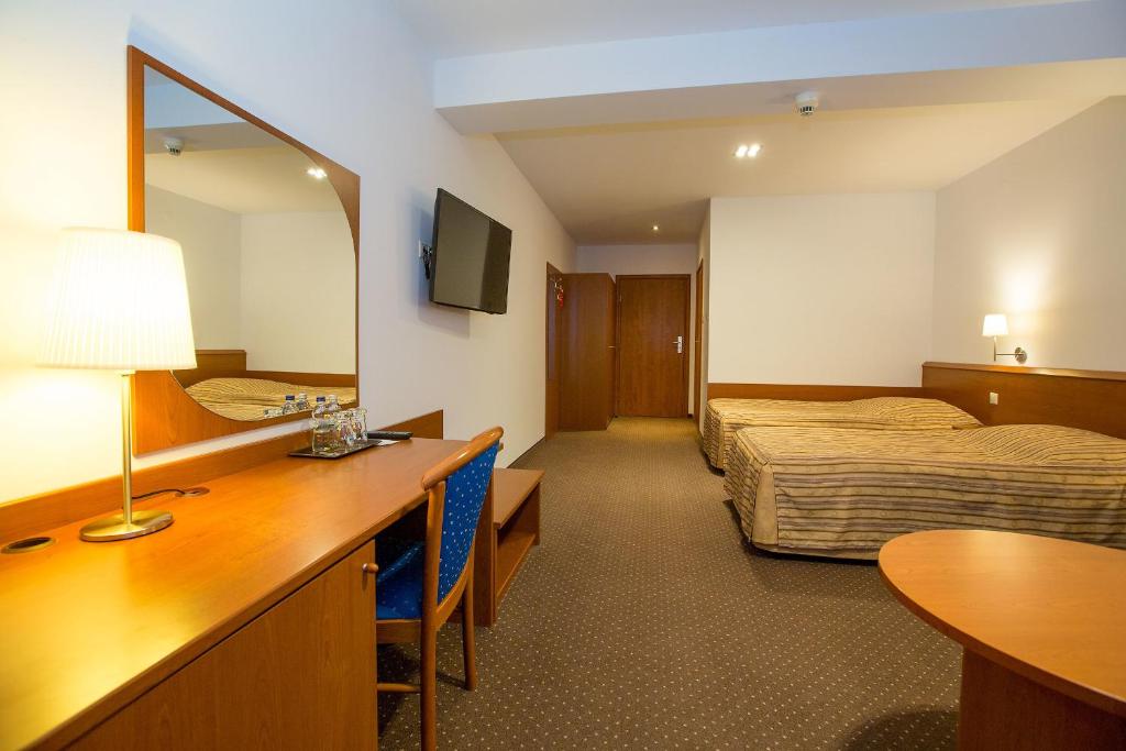 Двухместный (Двухместный номер с 1 кроватью или 2 отдельными кроватями и балконом, вид на море) отеля Hotel Residence, Реваль