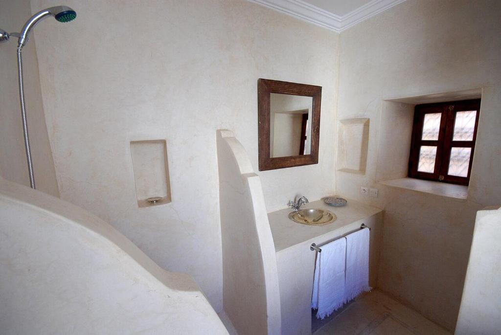 Двухместный (Двухместный номер с 2 отдельными кроватями и собственной ванной комнатой) отеля Riad Porte Royale, Марракеш