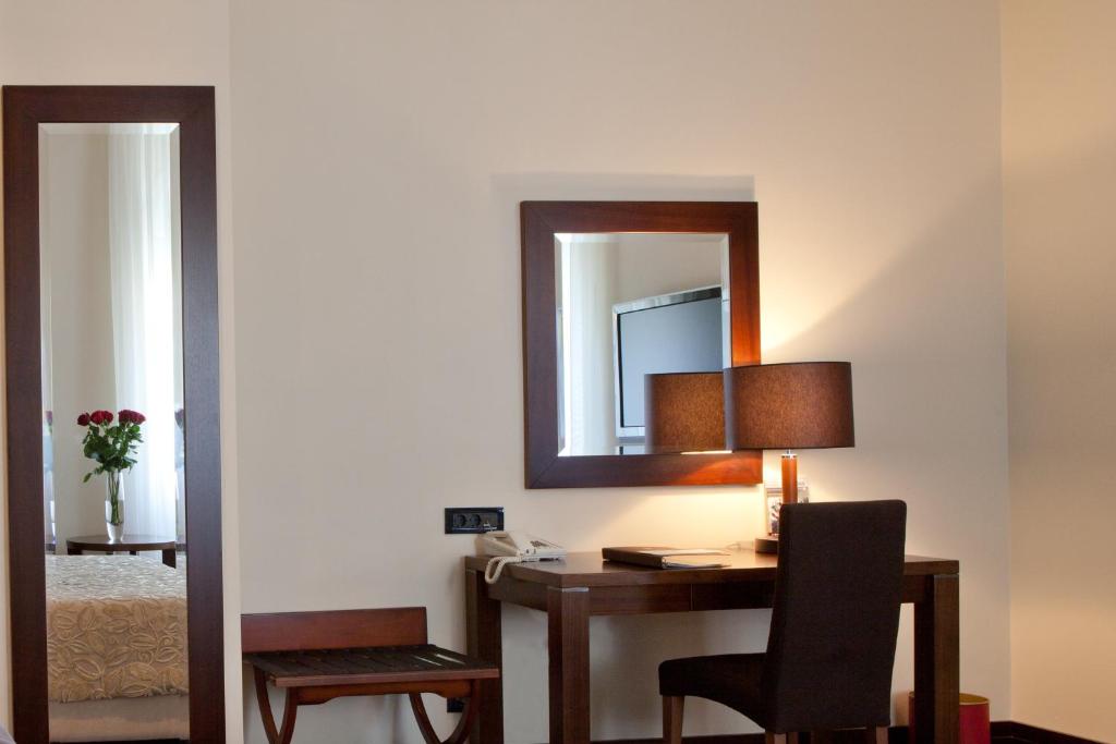 Двухместный (Улучшенный двухместный номер с 1 кроватью и видом на море) отеля Villa Orsula, Дубровник