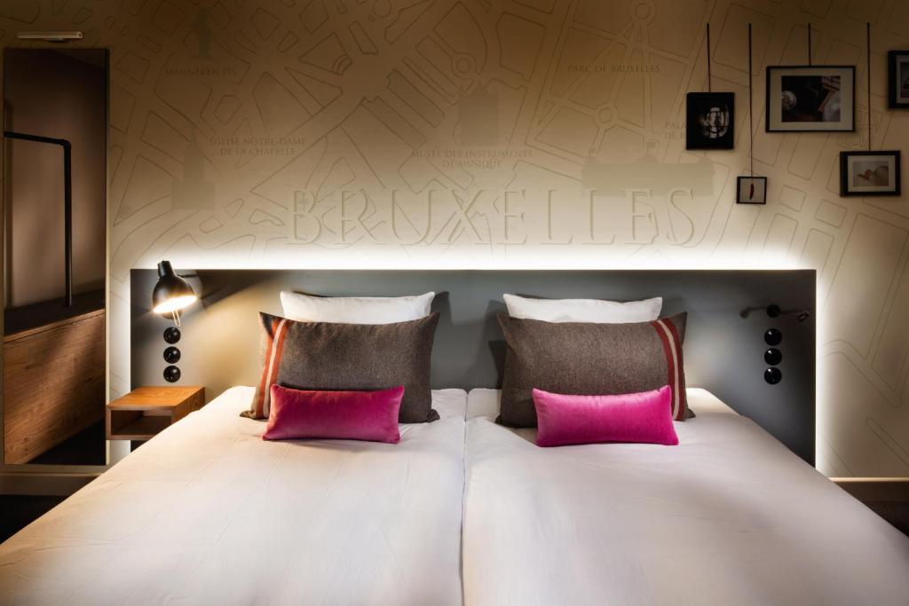 Двухместный (Стандартный двухместный номер «Пента» с 1 кроватью или 2 отдельными кроватями) отеля pentahotel Brussels City Centre, Брюссель