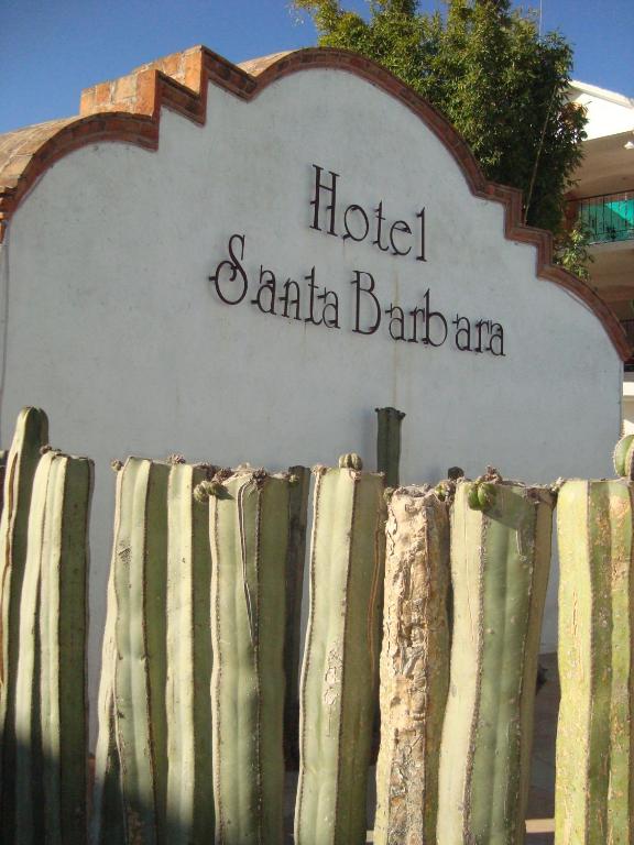 Отель Hotel Santa Barbara, Уичапан