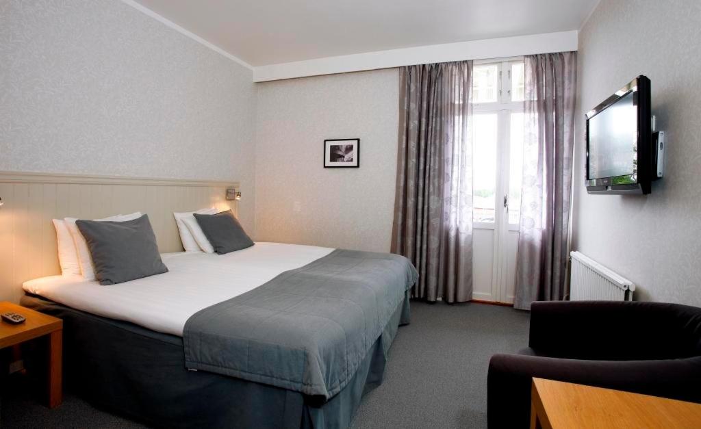 Двухместный (Двухместный номер с 1 кроватью или 2 отдельными кроватями) отеля Adels Hotel, Оскарсхамн