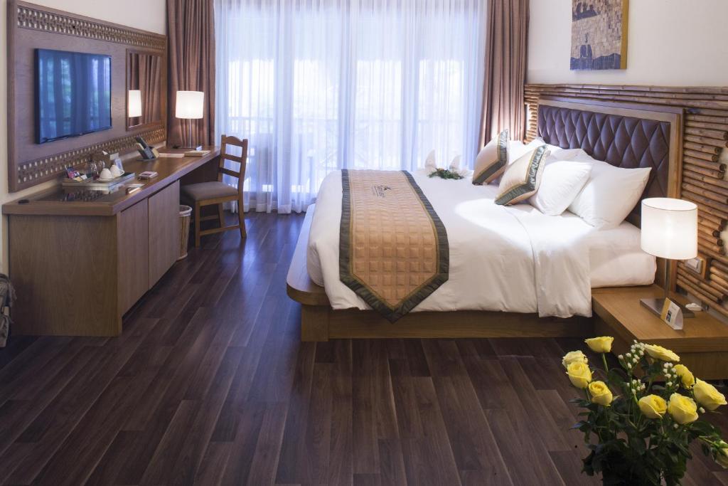 Двухместный (Двухместный номер Aroma Villages с 1 кроватью, 1 спальня) курортного отеля Aroma Beach Resort and Spa, Фантхьет