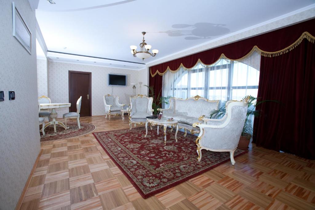 Апартаменты (Королевские апартаменты), Phoenicia Grand Hotel