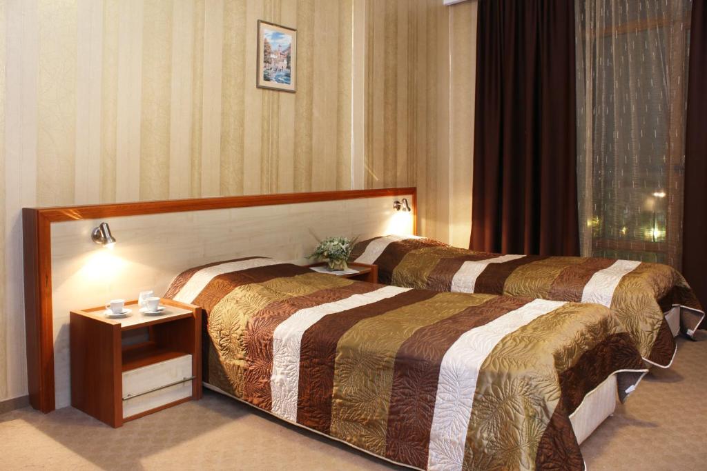 Двухместный (Двухместный номер с 1 кроватью или 2 отдельными кроватями с пакетом оздоровительных процедур) отеля Business Hotel Premier, Велико-Тырново