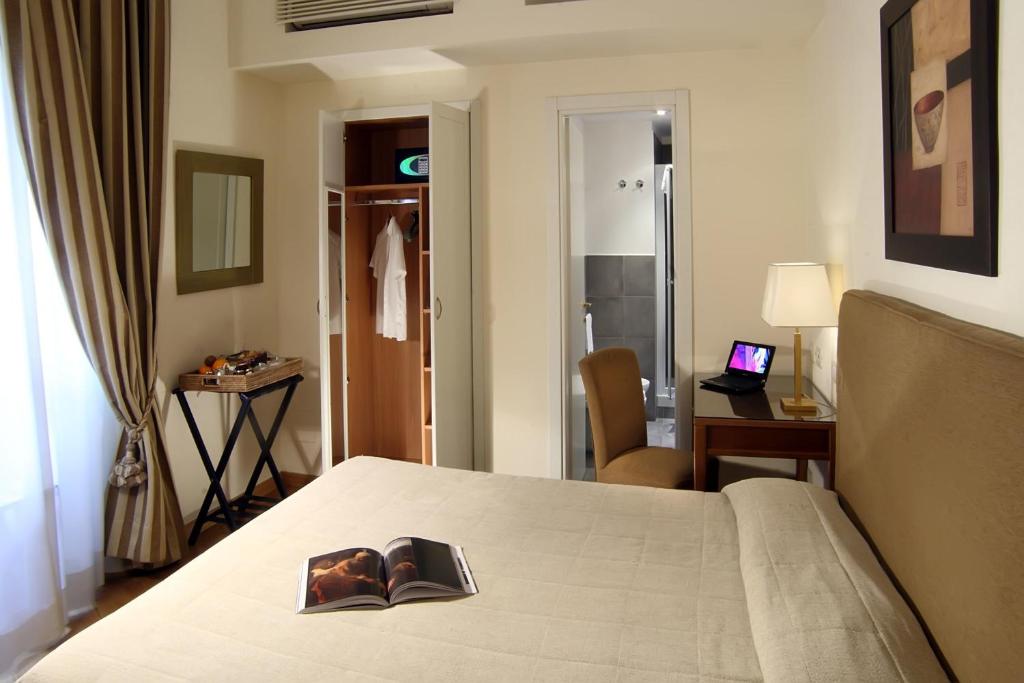 Двухместный (Классический двухместный номер с 1 кроватью) отеля Hotel Adriano, Рим