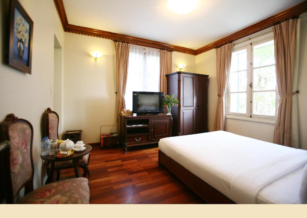 Двухместный (Двухместный номер Делюкс с 1 кроватью) отеля Dalat Cadasa Resort, Далат