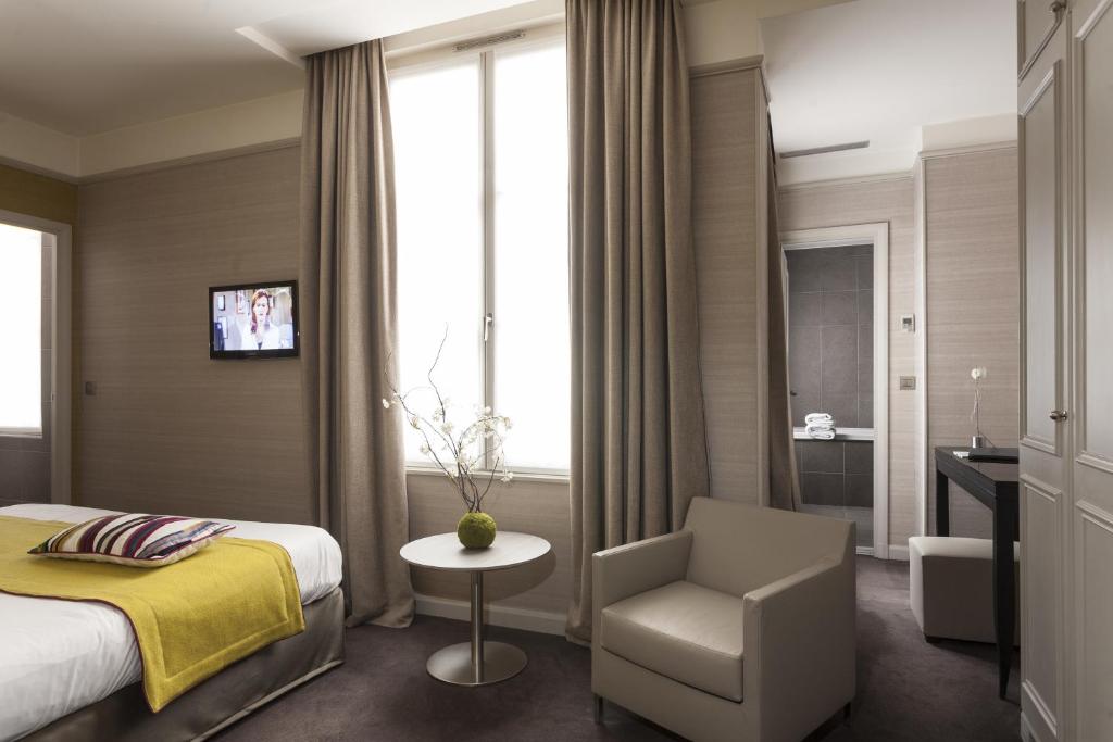 Двухместный (Двухместный номер Делюкс с 2 отдельными кроватями) отеля Hôtel Duo, Париж