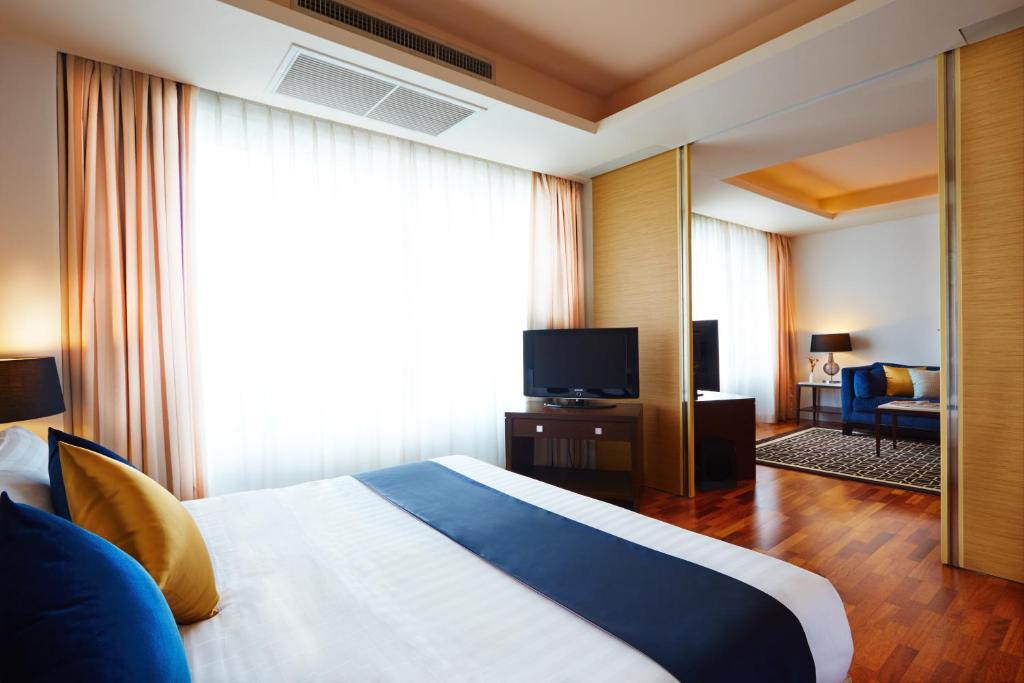 Двухместный (Апартаменты Делюкс с 1 спальней) отеля The Duchess Hotel and Residences, Бангкок