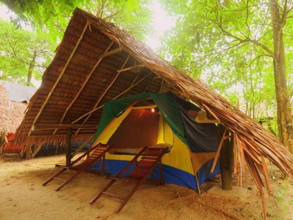 Номер (Шатер Ing Nam) кемпинга Sawasdee Lagoon Camping Resort, Пхангнга