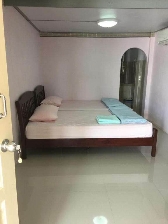 Двухместный (Двухместный номер Делюкс с 2 отдельными кроватями) гостевого дома Baan Songsri, Ампхава