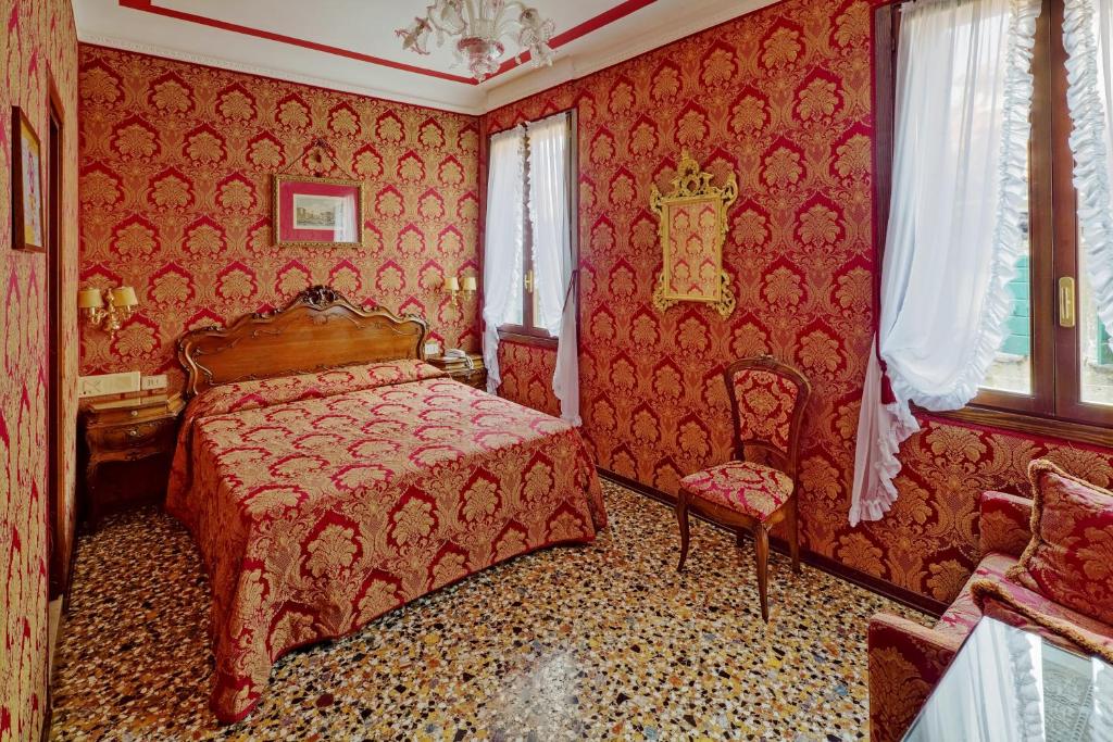 Двухместный (Двухместный номер с 1 кроватью) отеля Antica Locanda Sturion Residenza d'Epoca, Венеция
