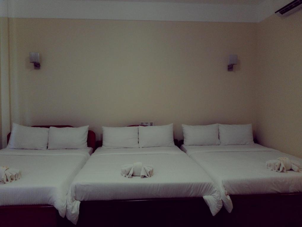 Трехместный (Трехместный номер Делюкс) отеля Golden Star Inn, Сиануквиль