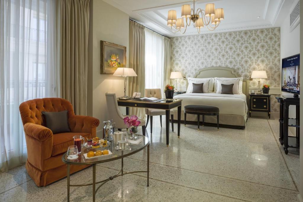 Сьюит (Представительский люкс) отеля Palazzo Parigi Hotel & Grand Spa Milano, Милан