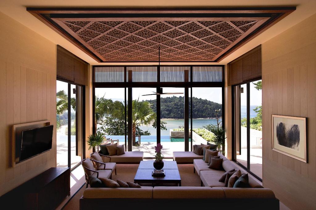 Вилла (Резиденция с 2 спальнями и видом на море), Anantara Layan Phuket Resort