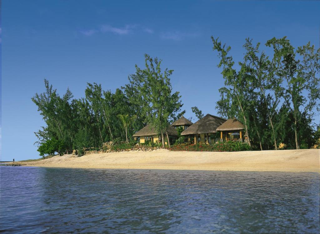 Сьюит (Президентская вилла с собственным бассейном), The Oberoi Beach Resort, Mauritius