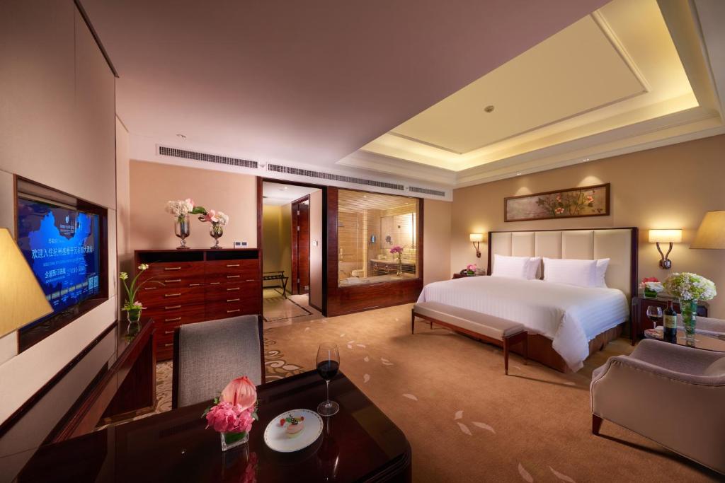 Сьюит (Суперлюкс) отеля Grand New Century Hotel Hangzhou Sumtime, Ханчжоу