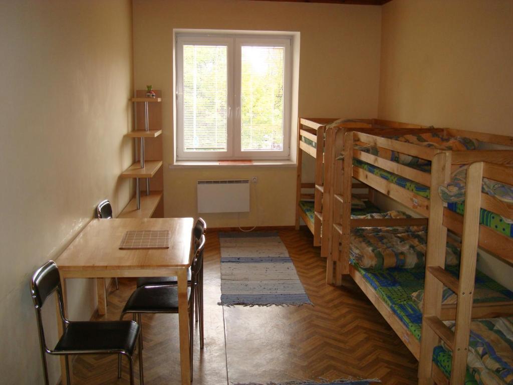 Семейный (Шестиместный номер с общей ванной комнатой), Fortuna Hostel