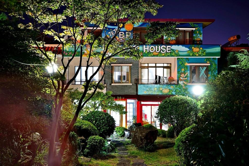 Гостевой дом Jeju B.P. Guesthouse, Чеджу