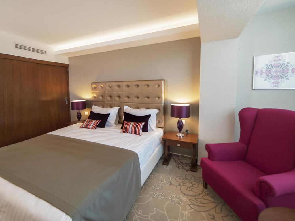 Апартаменты (Апартаменты с пакетом спа-услуг на выходные дни) отеля Lotus Therm Spa&Luxury Resort, Бэйле-Феликс