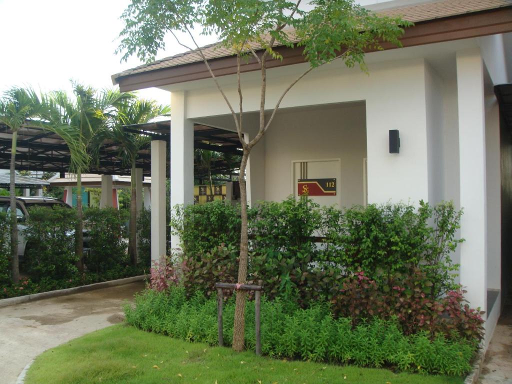 Курортный отель Saabpaiboon Grand Resort, Убонратчатхани