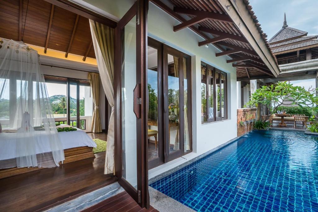 Вилла (Вилла с бассейном и видом на сад) курортного отеля Royal Muang Samui Villas, Самуи