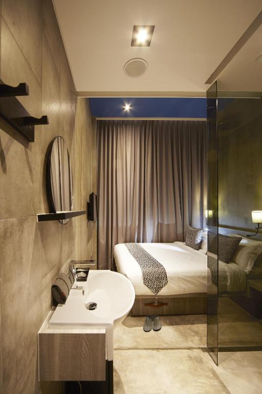 Двухместный (Двухместный номер «Премиум» с 1 кроватью) отеля Hotel Yan, Сингапур (город)