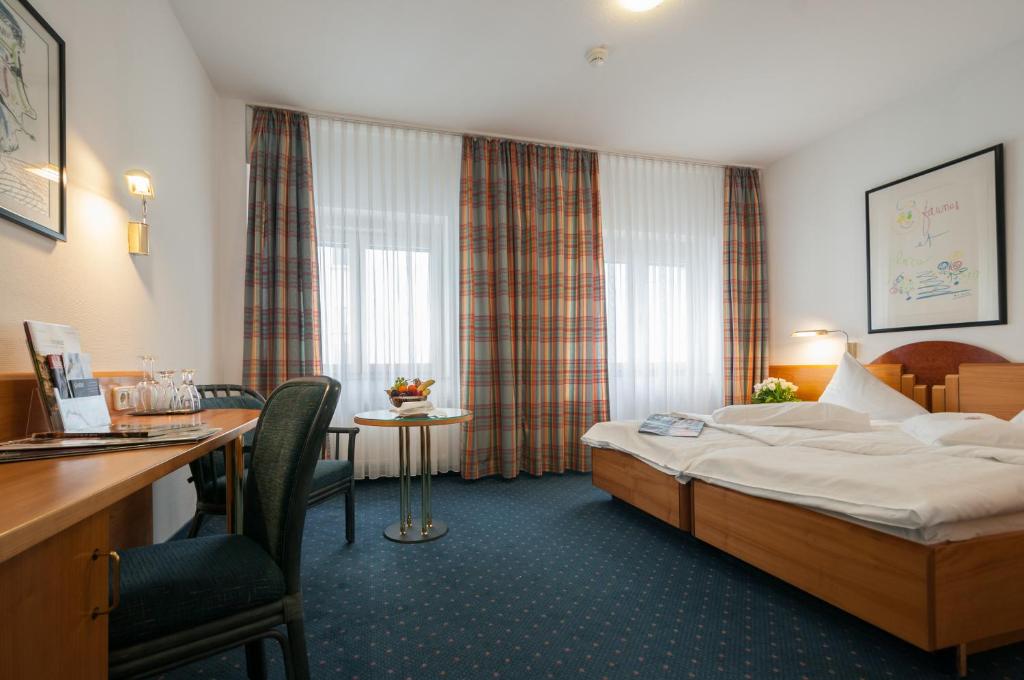Двухместный (Двухместный номер с 1 кроватью или 2 отдельными кроватями) отеля Hotel Unger, Штутгарт