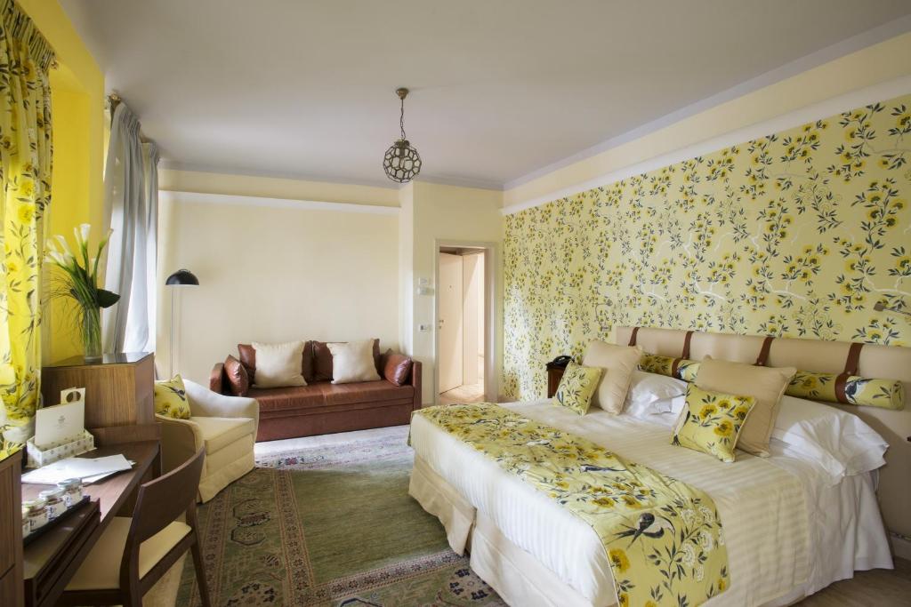 Двухместный (Улучшенный двухместный номер с 1 кроватью) отеля Augustus Hotel & Resort, Форте-дей-Марми