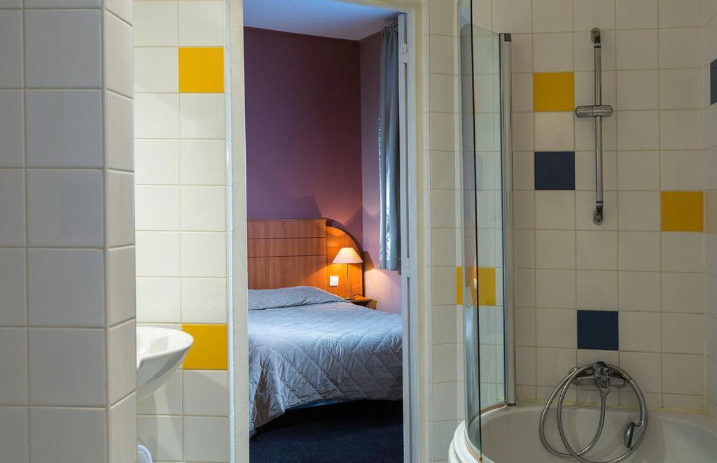 Двухместный (Стандартный двухместный номер с 1 кроватью) отеля Astrid, Руан