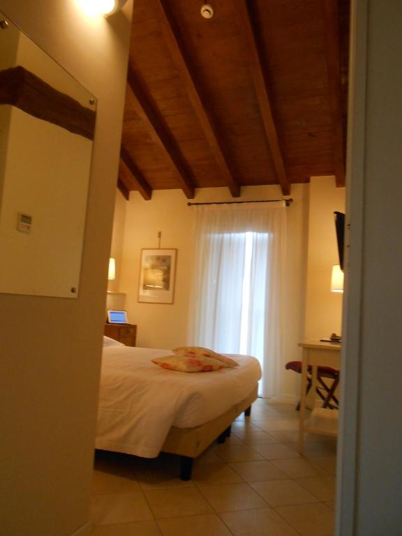 Двухместный (Двухместный номер с 1 кроватью или 2 отдельными кроватями) отеля Hotel Atlantic, Болонья