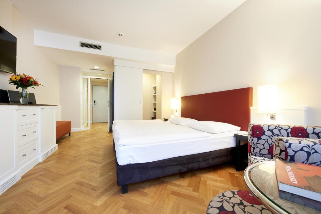 Двухместный (Классический двухместный номер с 1 кроватью) апарт-отеля Singerstrasse 21/25 Apartments, Вена