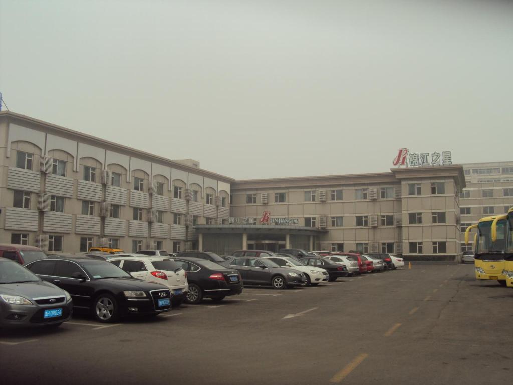 Отель Jinjiang Inn Ji'ning North Ring Road, Цзинин