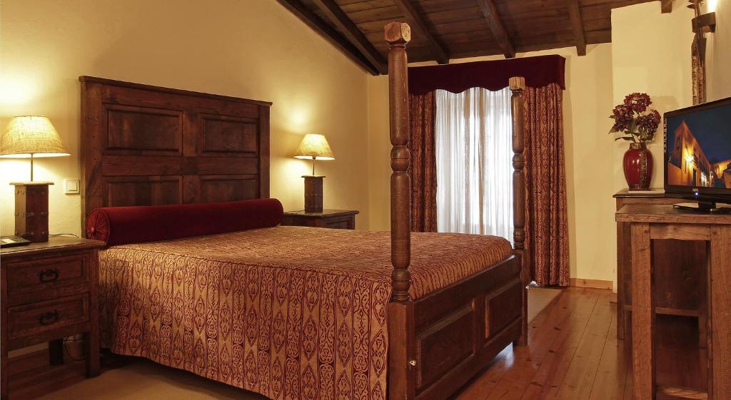 Двухместный (Стандартный двухместный номер с 1 кроватью или 2 отдельными кроватями) отеля Hotel Real d Obidos, Обидуш