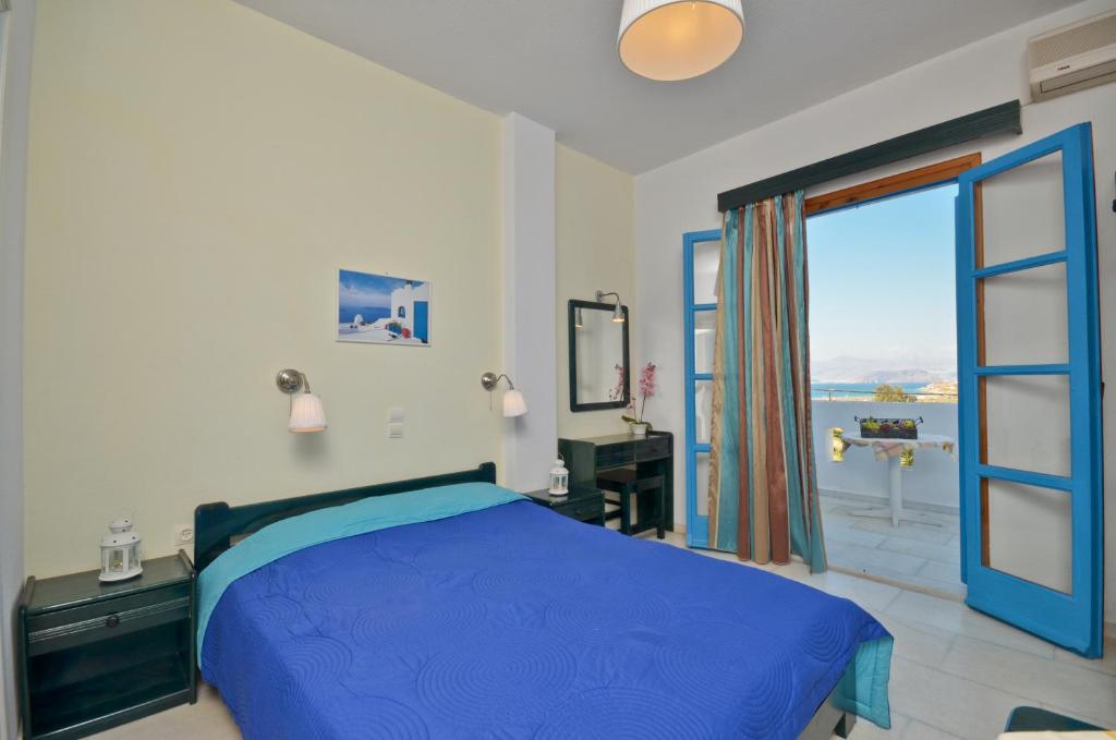Двухместный (Двухместный номер с 1 кроватью и видом на бассейн) отеля Dilino Hotel Studios, Агиос-Прокопиос