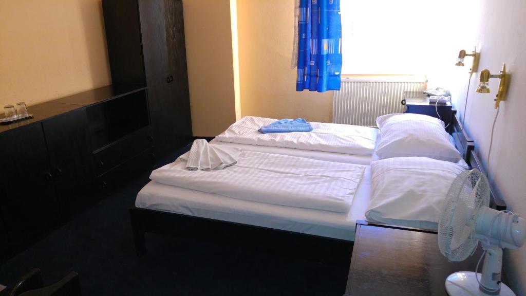 Двухместный (Двухместный номер с 1 кроватью или 2 отдельными кроватями) отеля CB Royal, Ческе-Будеёвице