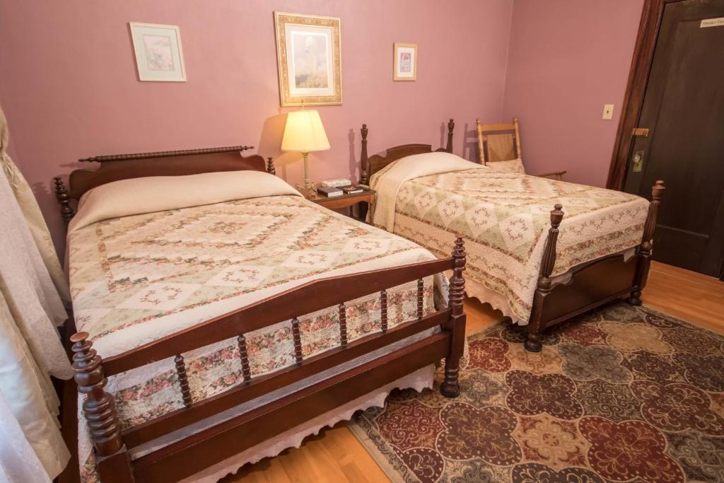 Семейный (Семейный суперлюкс), The Edgewater Hotel