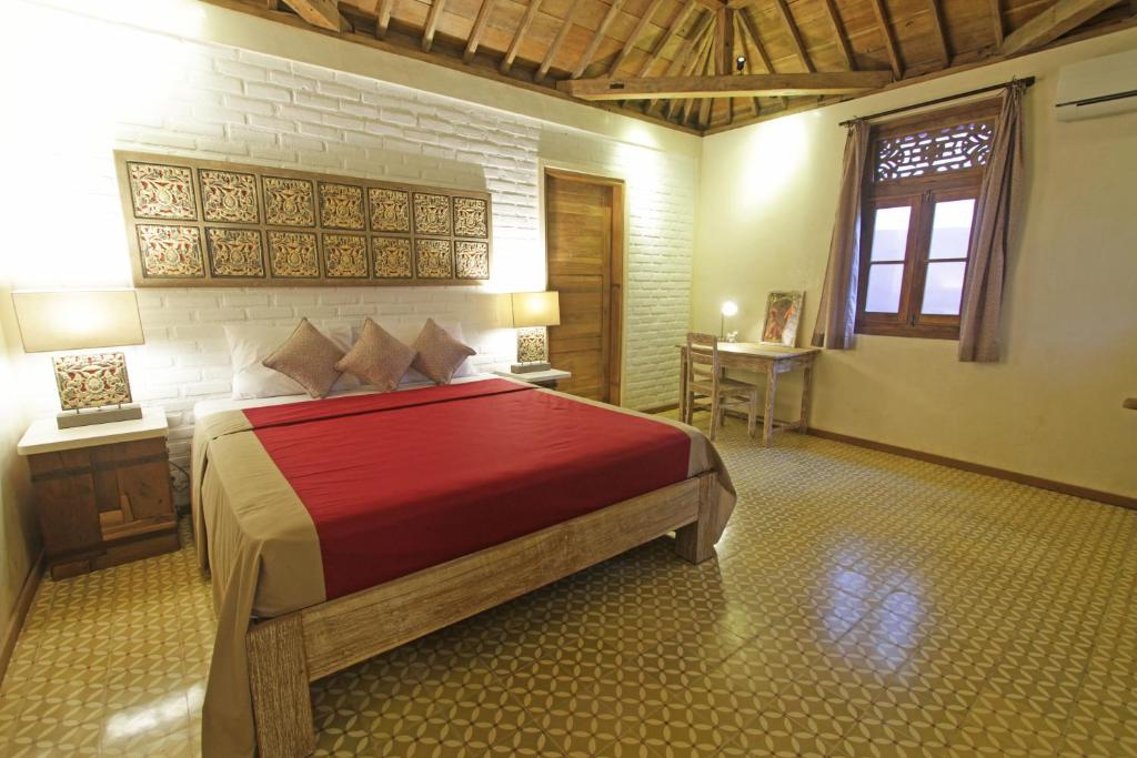 Двухместный (Номер с кроватью размера «king-size» и видом на бассейн) гостевого дома Guesthouse Mooz, Чангу