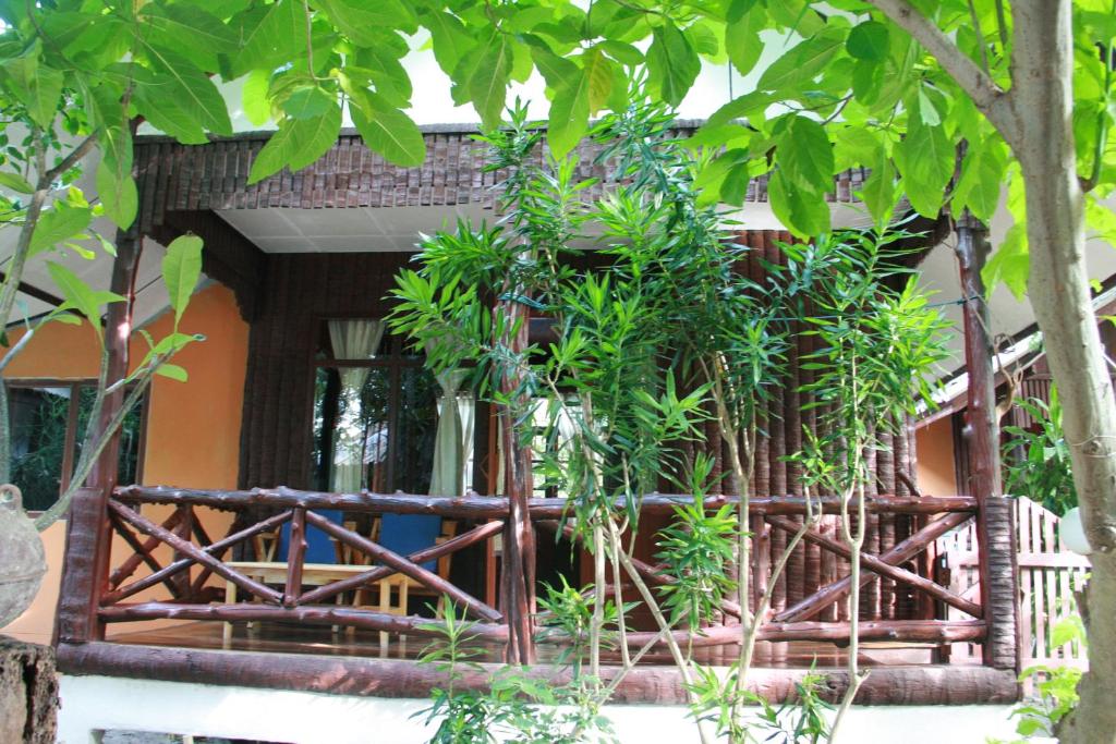 Номер (Улучшенный коттедж), Kirati Beach Resort