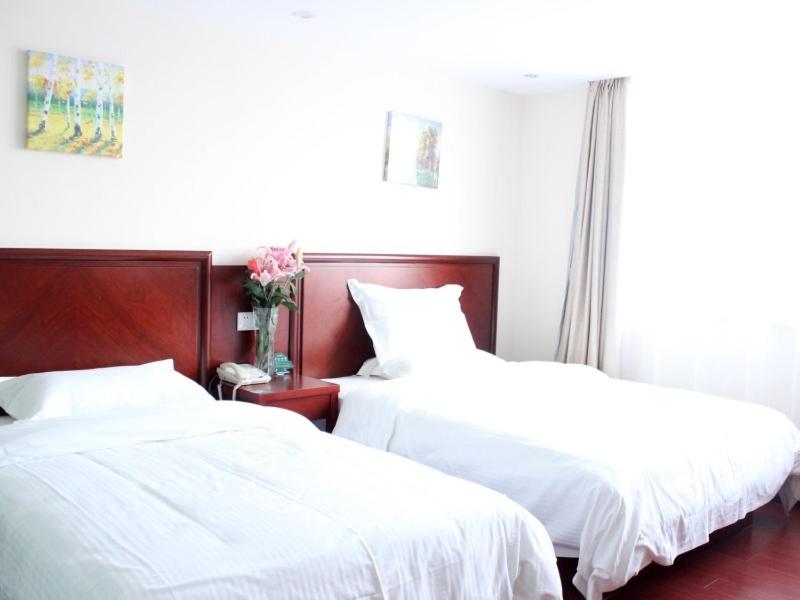 Двухместный (Стандартный двухместный номер с 2 отдельными кроватями) отеля GreenTree Inn ShanDong, Вэйхай