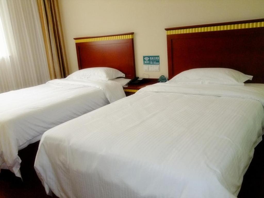 Двухместный (Двухместный номер с 2 отдельными кроватями) отеля GreenTree Inn Shandong Binzhou Third Huanghe Road Wusi Plaza Express Hotel, Биньчжоу
