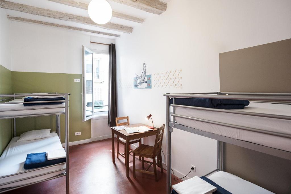 Номер (Односпальная кровать в общем номере с 4 кроватями) хостела Hostel Vertigo Vieux-Port, Марсель