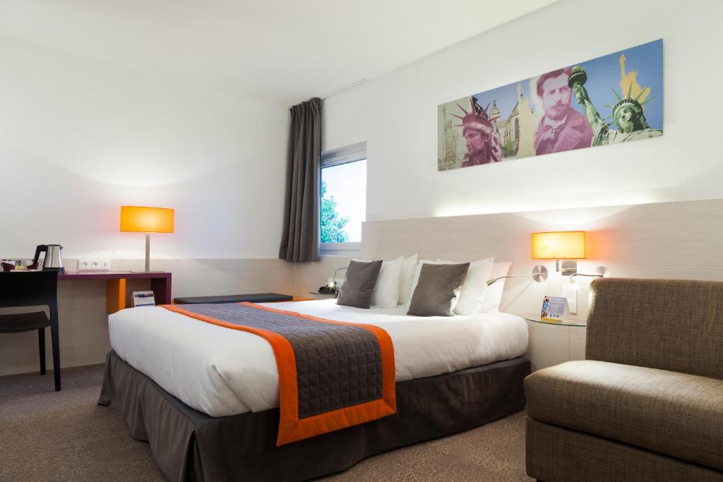 Двухместный (Двухместный номер с 1 кроватью (для 2 взрослых и 1 ребенка) - Для некурящих) отеля Comfort Hotel Expo Colmar, Кольмар