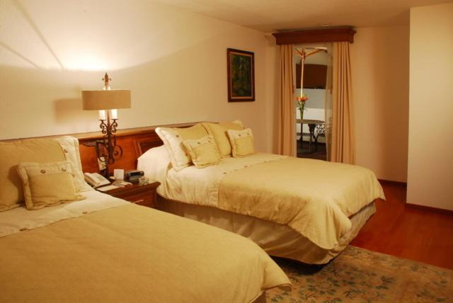 Двухместный (Двухместный номер с 1 кроватью и видом на город) отеля Casa de la Loma, Морелия