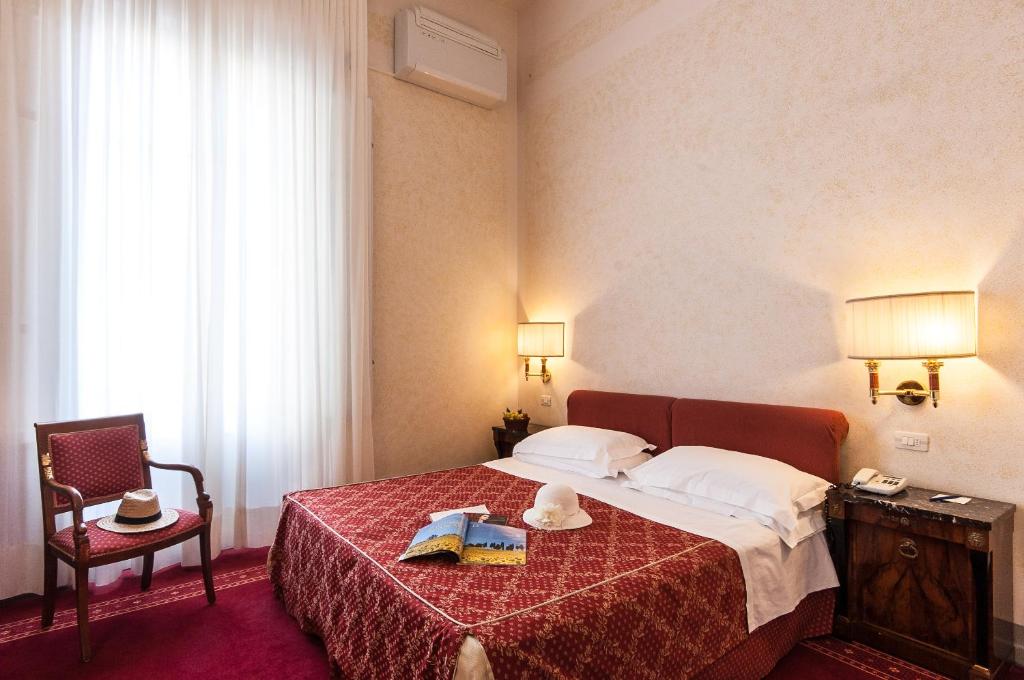 Двухместный (Двухместный номер эконом-класса с 1 кроватью) отеля BW Premier Collection Grand Hotel Royal, Виареджо